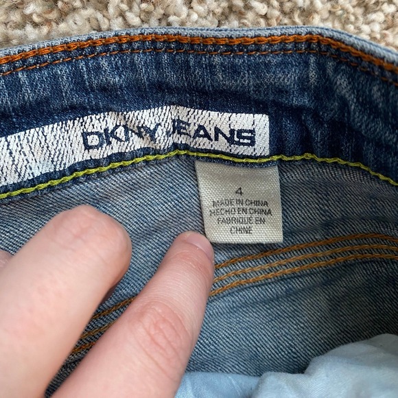 DKNY Spring Street Flare Jeans Light Wash Rhinestone Size 4 Vintage Y2K - Picture 4 of 12